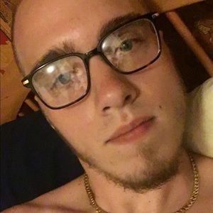 Meet your Posher, Josh